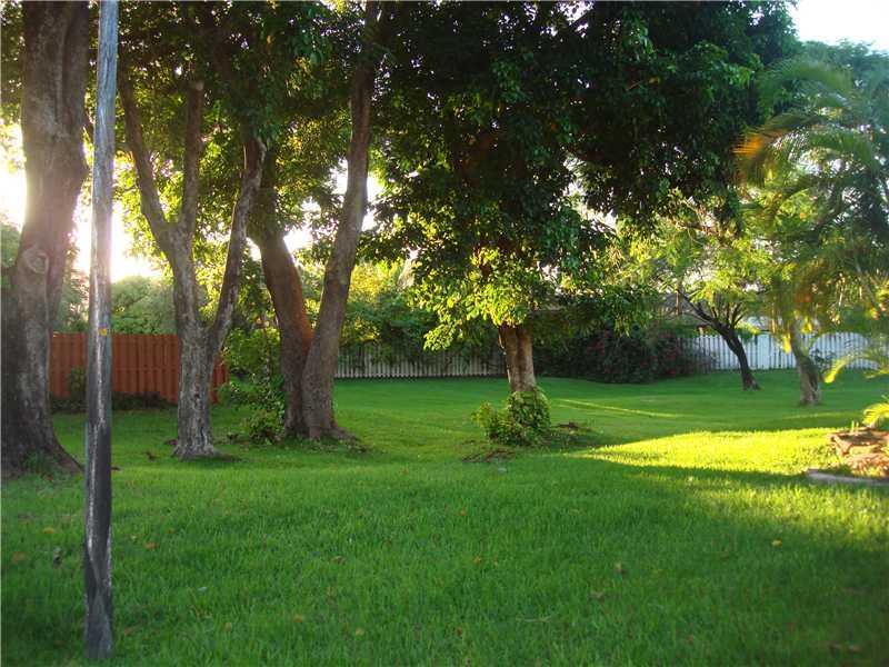 11543 Southwest 109th Road, Unit 24D Miami, FL 33176 - Photo 21 of 25 Gallery Image 21