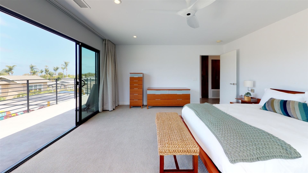 1048 Eolus Avenue Encinitas, CA 92024 - Photo 18 of 25