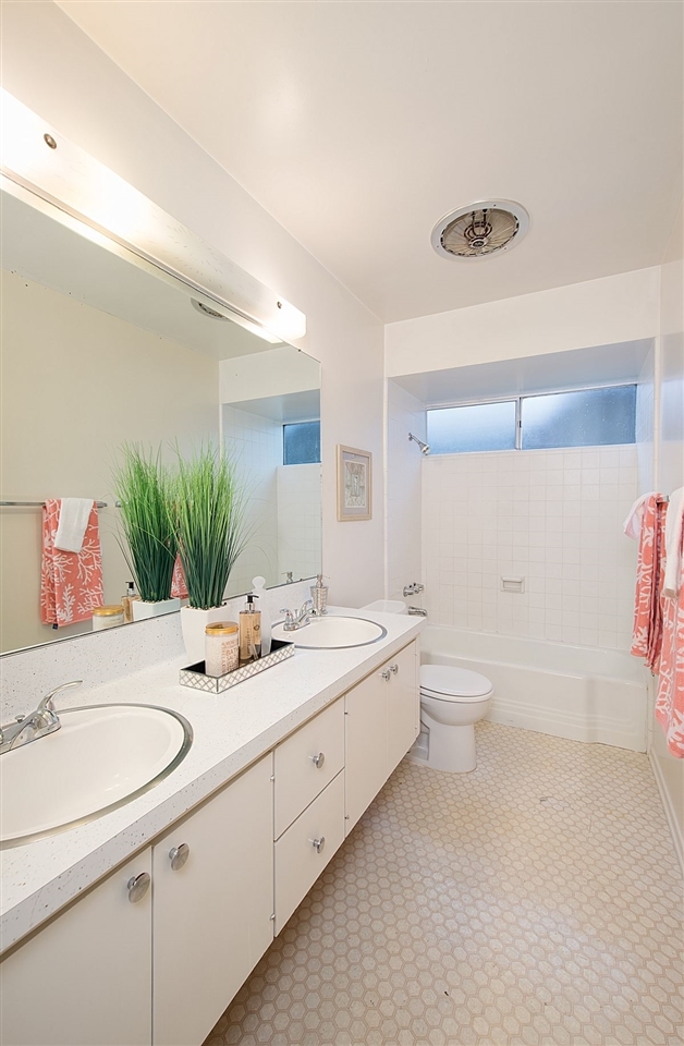 5867 Soledad Mountain Road La Jolla, CA 92037 - Photo 15 of 24