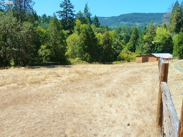 3809 Elgarose Road Roseburg, OR 97471 - Photo 29 of 32 Gallery Image 29