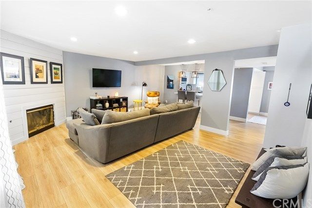 $550,000 | 533 Walnut Avenue, Unit 9, Long Beach, CA 90802