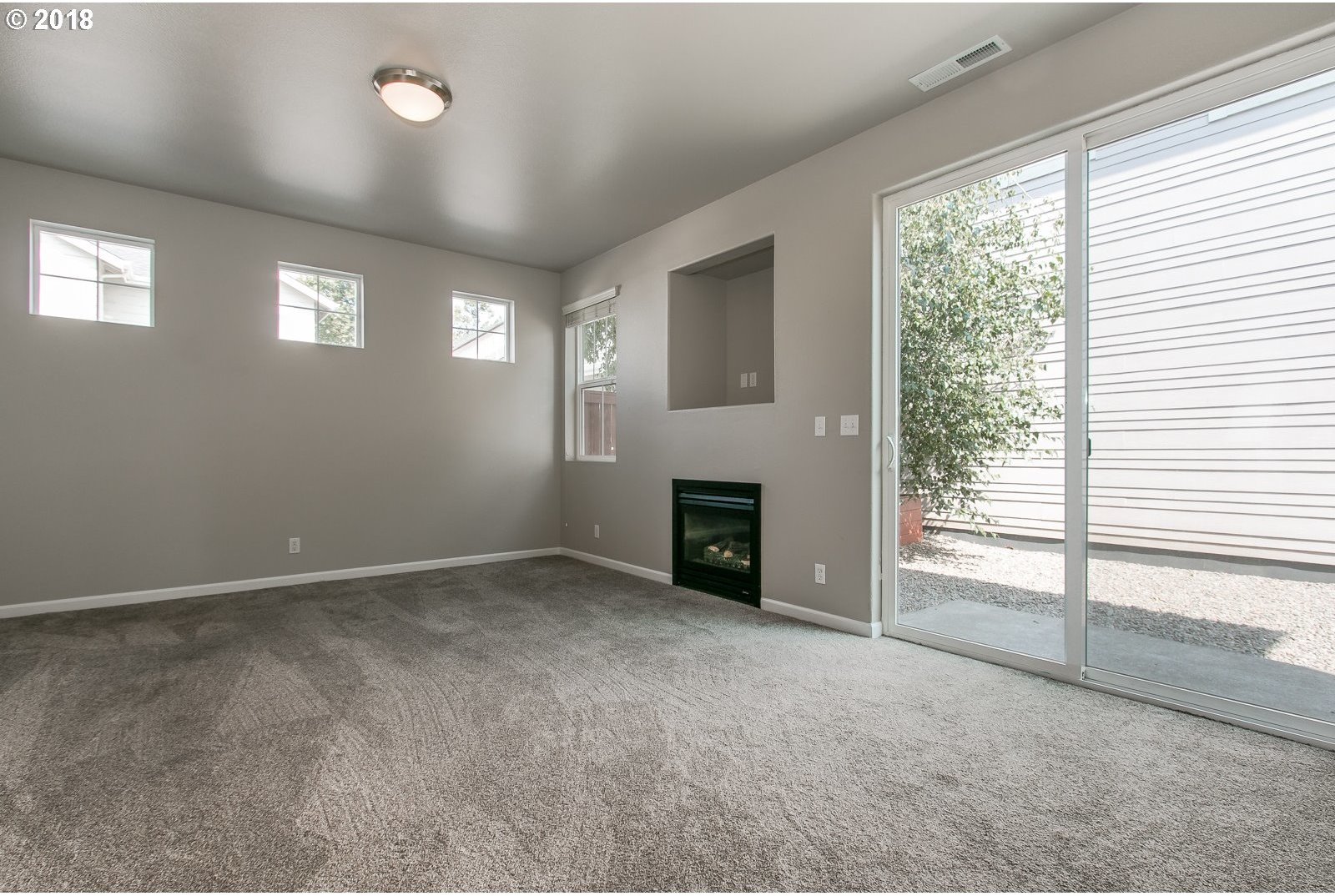 1687 Riley Lane Eugene, OR 97402 - Photo 7 of 19 Gallery Image 7