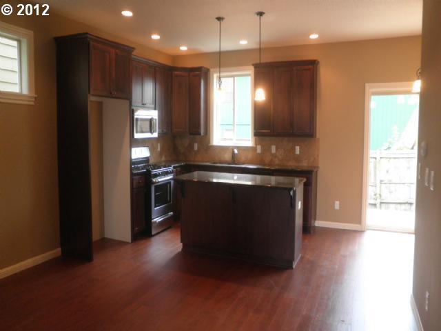 16846 Southwest Kavitt Lane Beaverton, OR 97078 - Photo 6 of 14