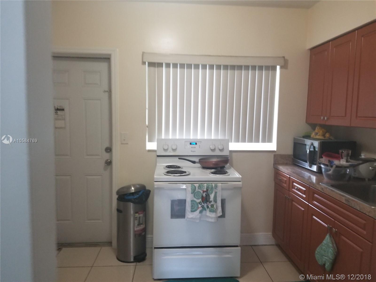 2440 Northwest 99th Street Miami, FL 33147 - Photo 5 of 9