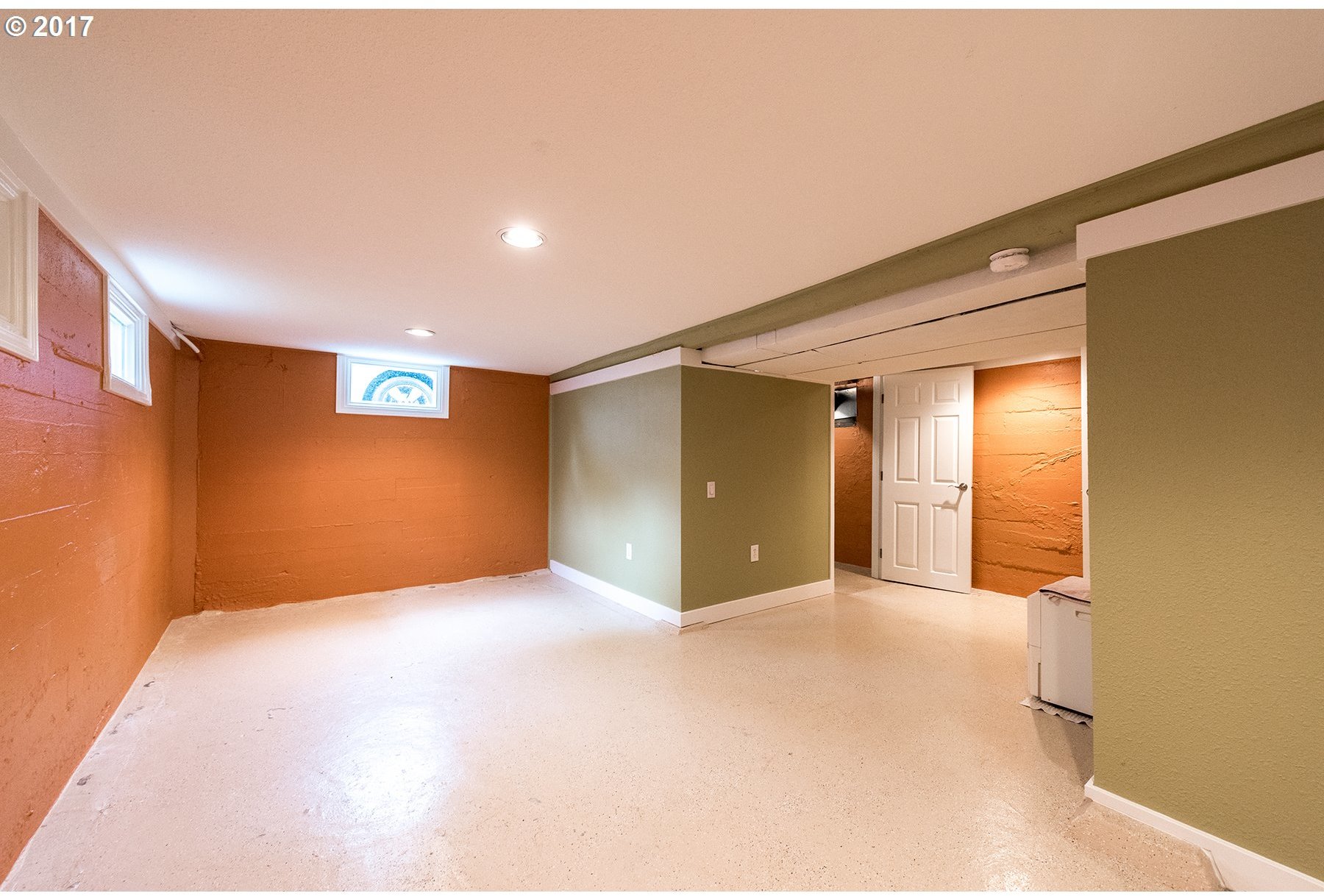 3817 Southwest Huber Street Portland, OR 97219 - Photo 21 of 32 Gallery Image 21