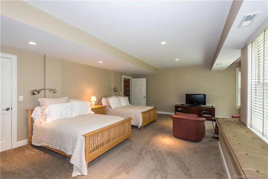 39 Bantry Road, Unit 39 Simsbury, CT 06070 - Photo 31 of 36 Gallery Image 31