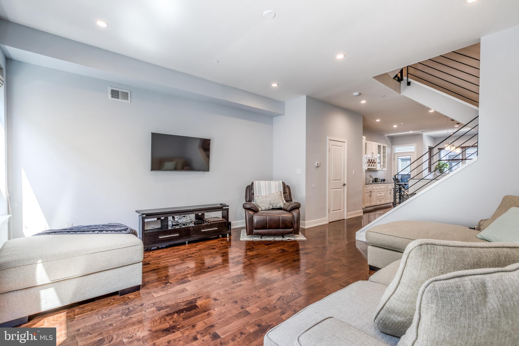 307-309 Reed Street, Unit B Philadelphia, PA 19147 - Photo 6 of 27