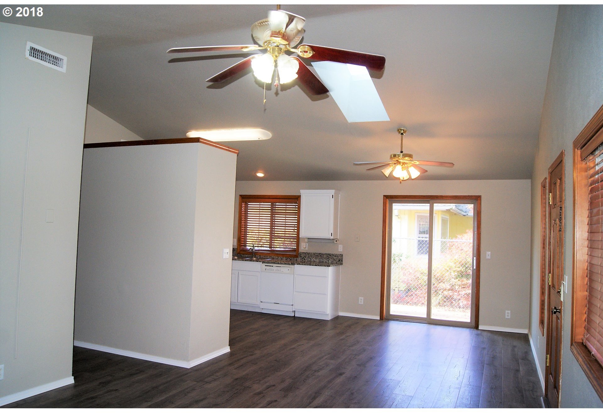 5065 Forsythia Street Springfield, OR 97478 - Photo 17 of 23