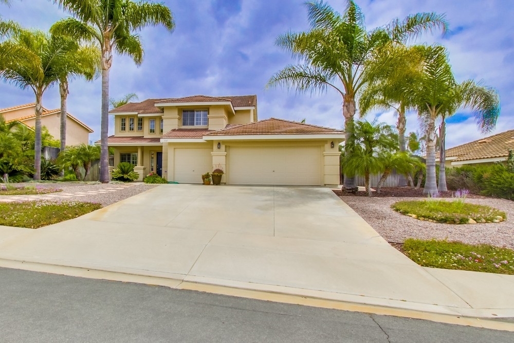 541 Fern Ridge Court Oceanside, CA 92058 - Photo 2 of 25 Gallery Image 2
