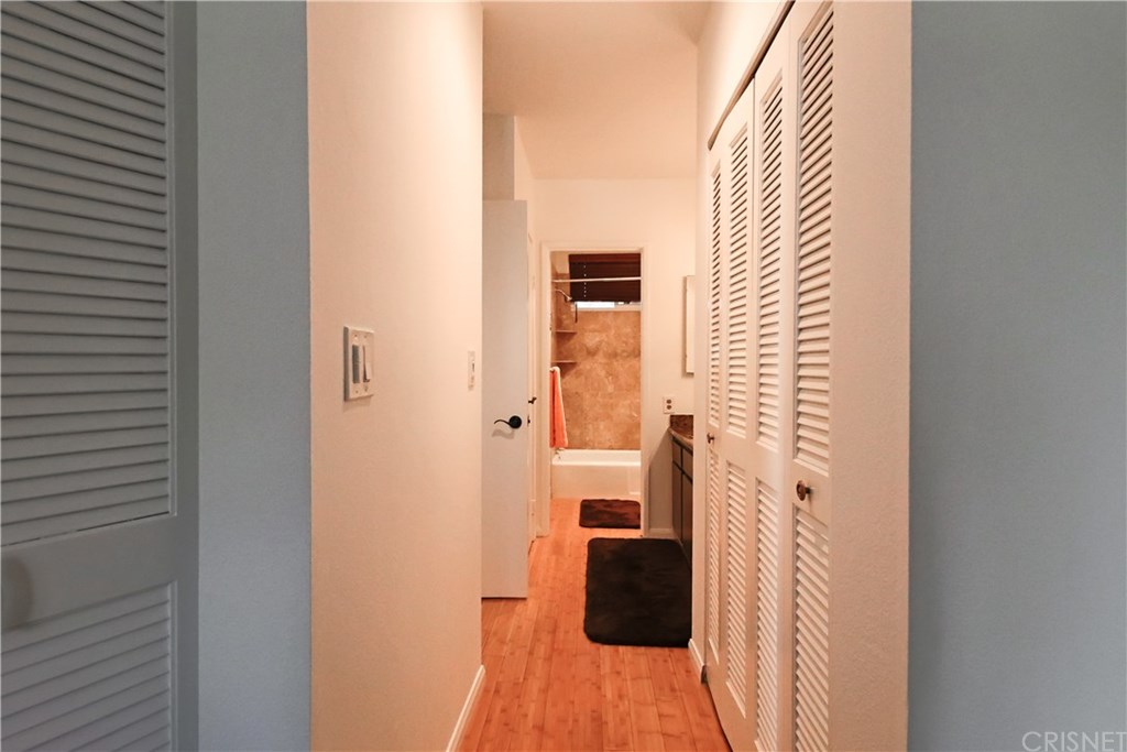 14315 Riverside Drive, Unit 105 Sherman Oaks, CA 91423 - Photo 20 of 42