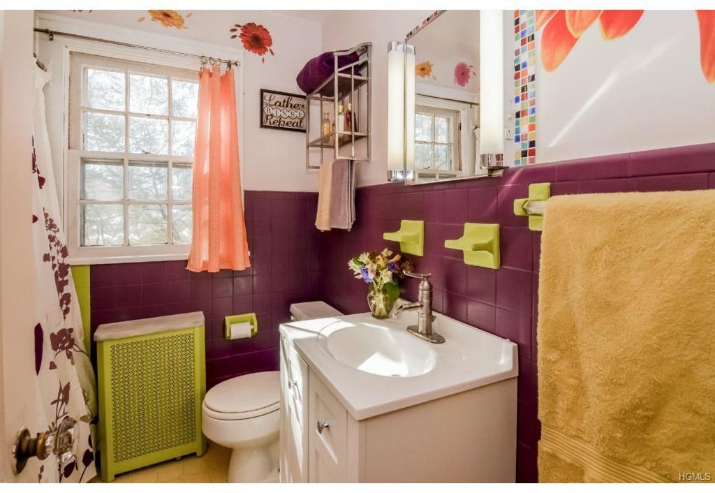 216 Ardsley Road Scarsdale, NY 10583 - Photo 18 of 24 Gallery Image 18
