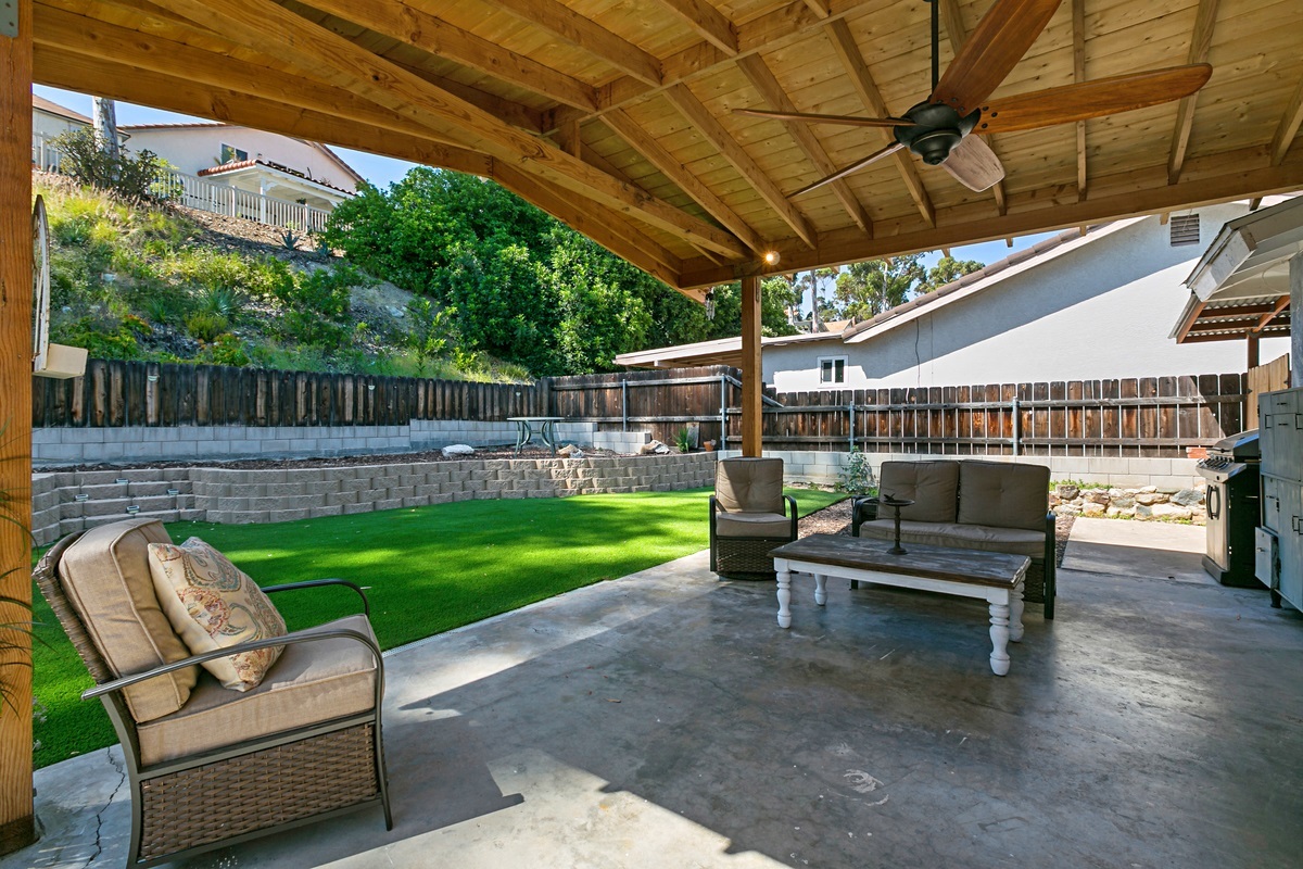 10326 Strawberry Lane Spring Valley, CA 91977 - Photo 18 of 24 Gallery Image 18