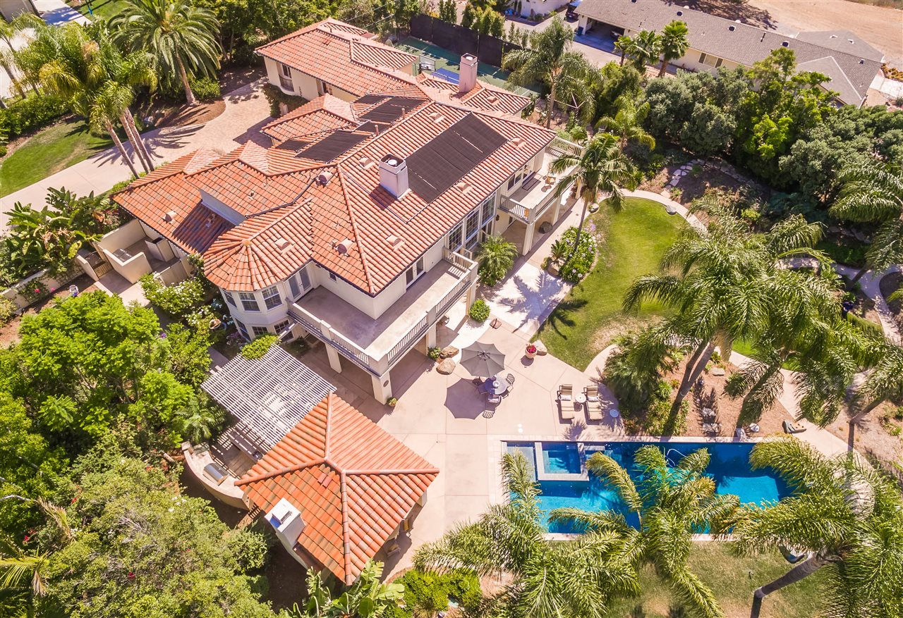 6802 Farms View Court Rancho Santa Fe, CA 92067 - Photo 2 of 25 A true estate!