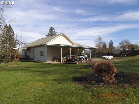 11 Northwest Brosi Orchard Road Winston, OR 97496 - Photo 7 of 32 Gallery Image 7