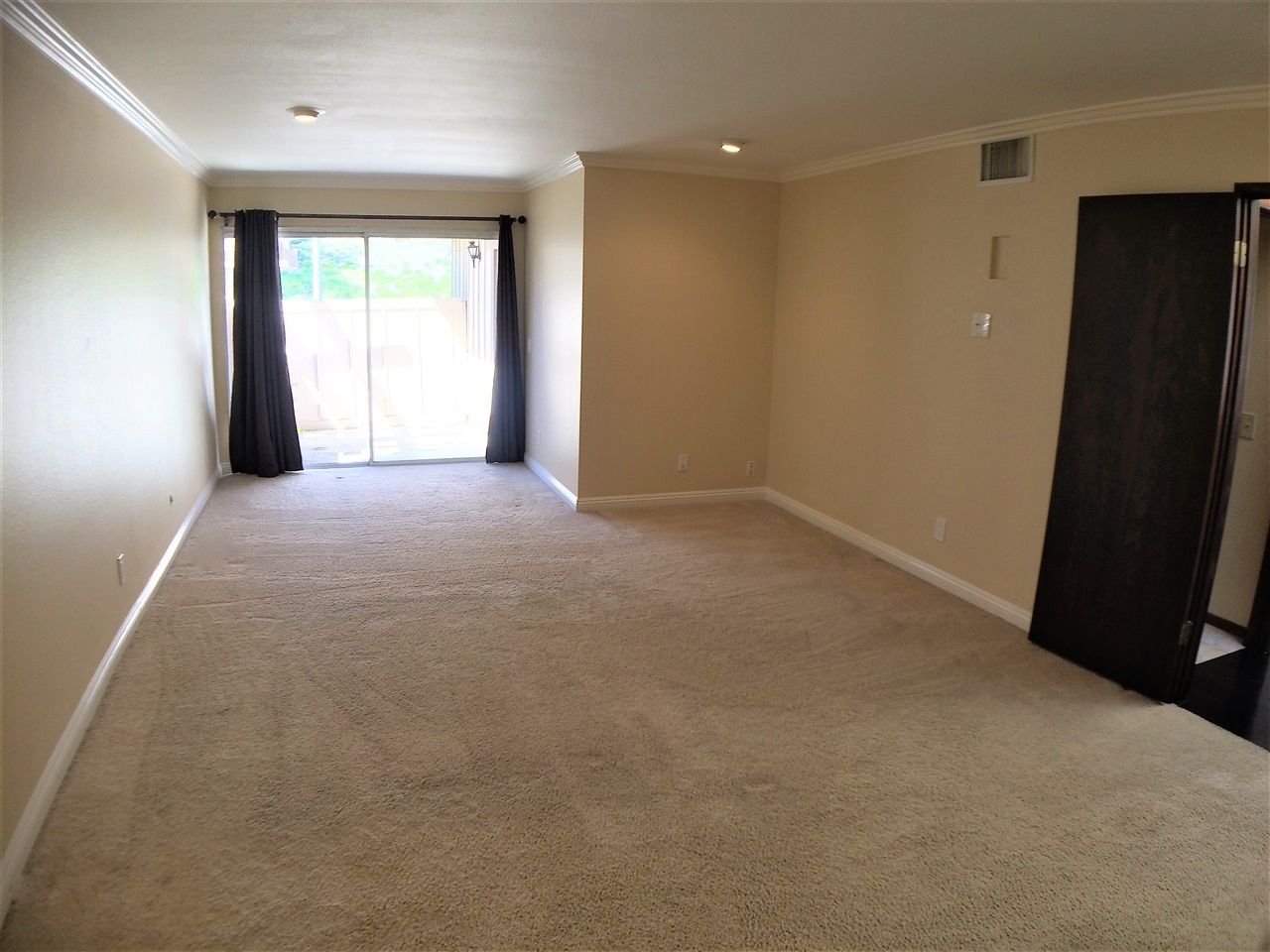 8645 Circle R Course Lane Escondido, CA 92026 - Photo 10 of 25
