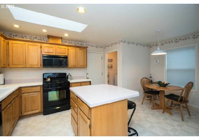 16640 Southwest Jordan Way Tigard, OR 97224 - Photo 7 of 15 Gallery Image 7