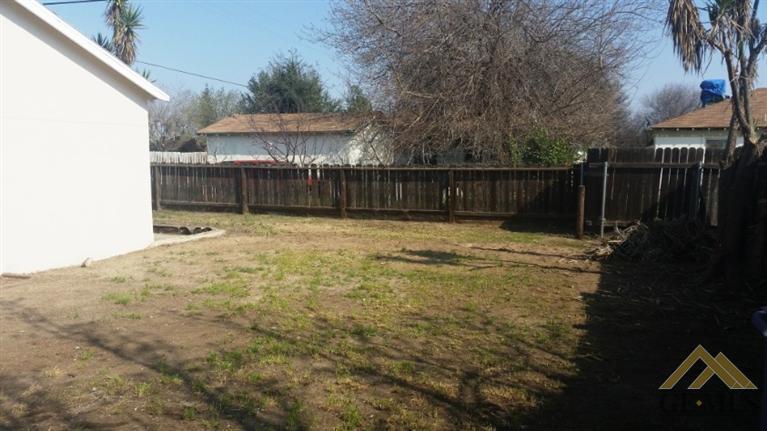 112 Real Road Bakersfield, CA 93309 - Photo 16 of 16 Gallery Image 16