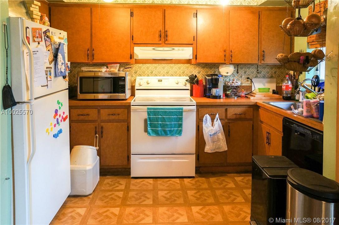 5791 Edwards Road Margate, FL 33063 - Photo 10 of 18
