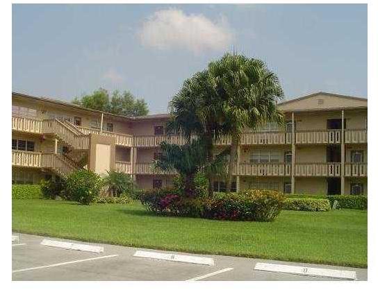 560 Fanshaw North, Unit 560 Boca Raton, FL 33434 - Photo 5 of 7