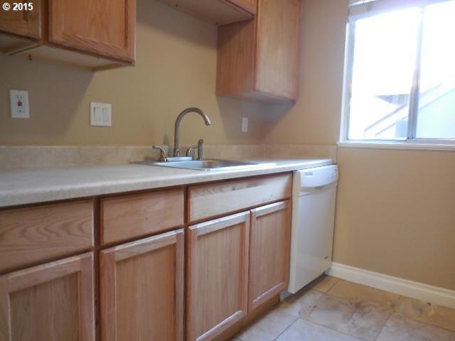 12602 Northwest Barnes Road, Unit 41 Portland, OR 97229 - Photo 5 of 11 Gallery Image 5