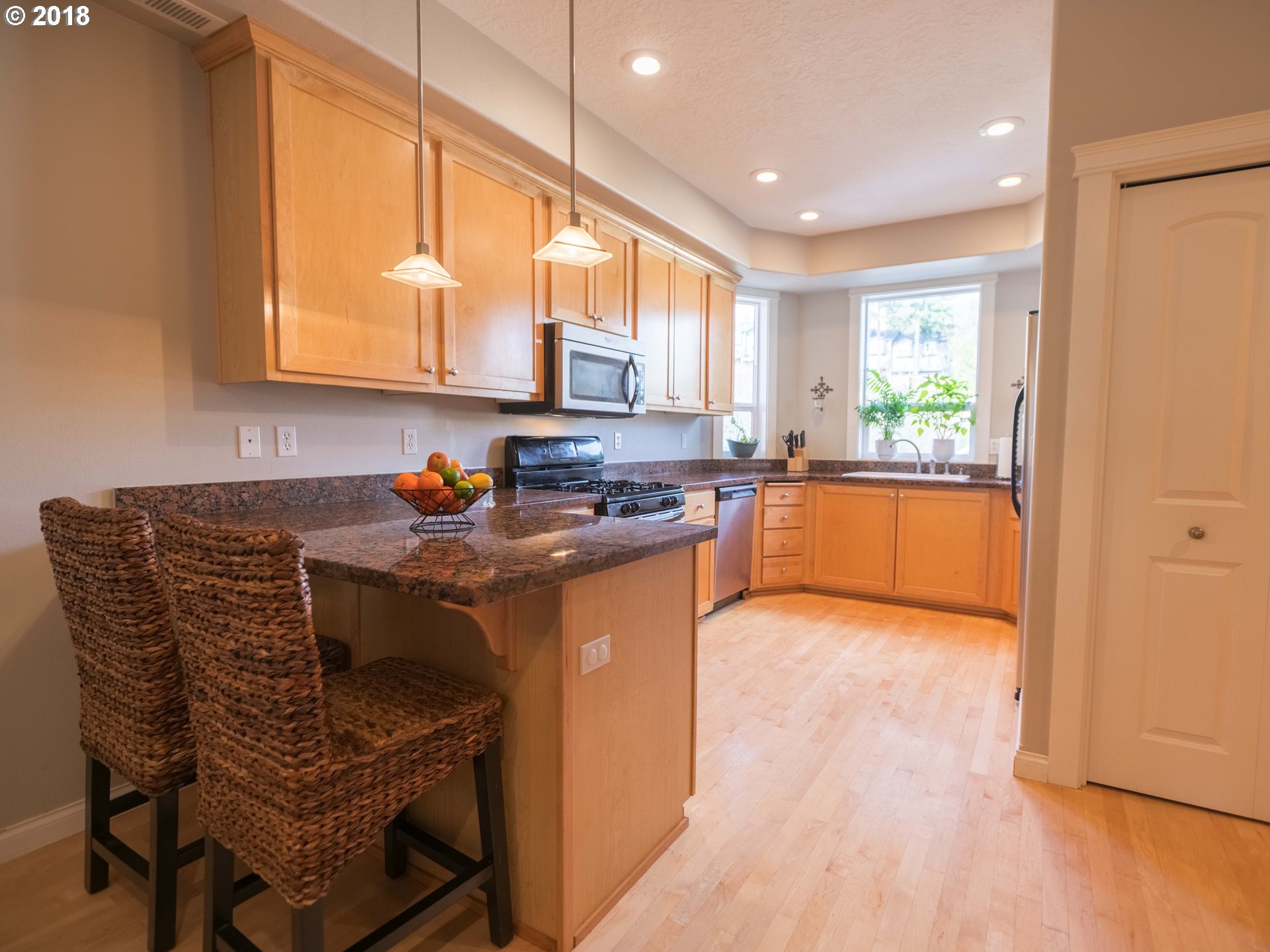4922 Southwest View Point Terrace Portland, OR 97239 - Photo 6 of 32