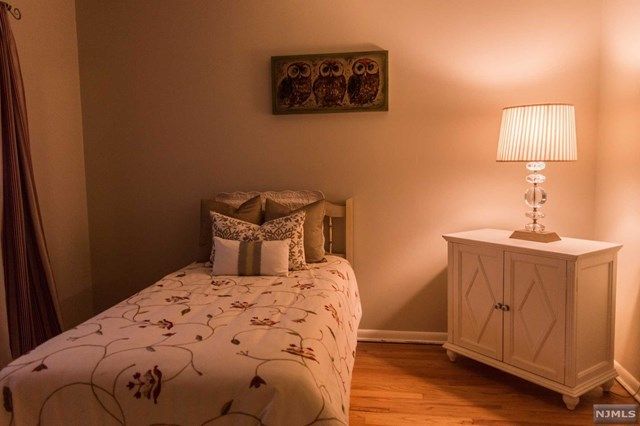 99 Hirliman Road Teaneck, NJ 07666 - Photo 6 of 18