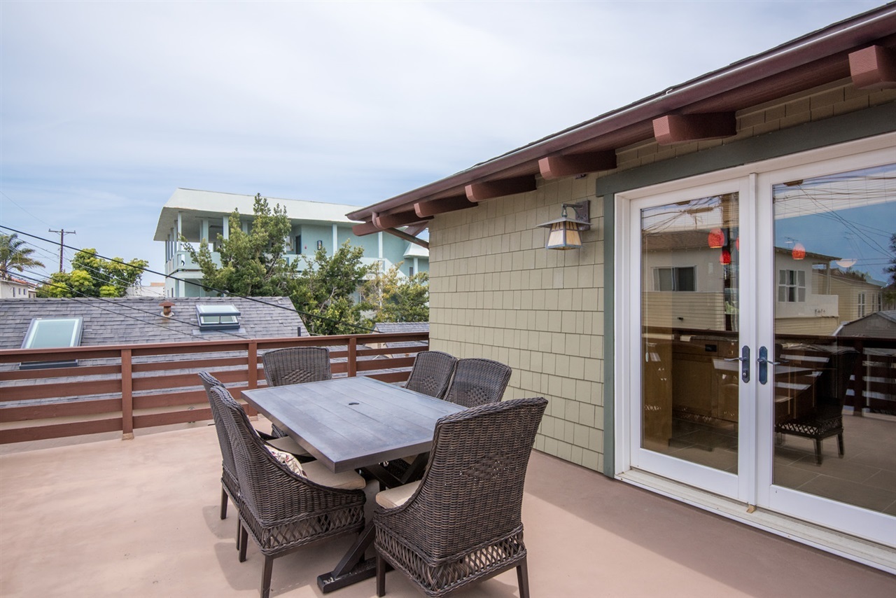 760 3rd Street Encinitas, CA 92024 - Photo 12 of 14 Deck off the kitchen