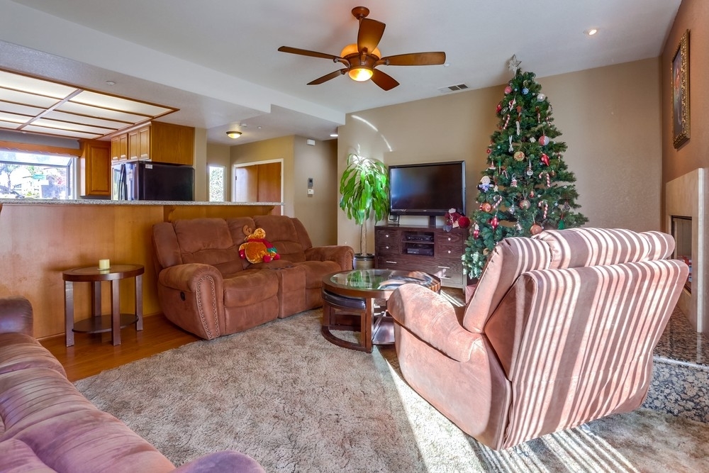 230 Holly Road El Cajon, CA 92021 - Photo 9 of 25 Gallery Image 9