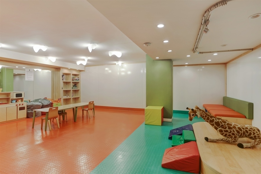 225 Rector Place, Unit 5D Manhattan, NY 10280 - Photo 10 of 12