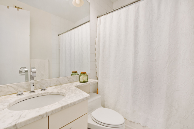 301 West 57th Street, Unit 4AA Manhattan, NY 10019 - Photo 6 of 10