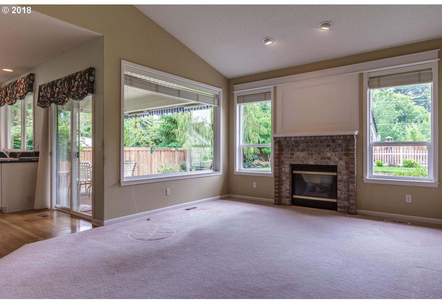 8560 Southwest Turquoise Loop Beaverton, OR 97007 - Photo 11 of 32 Gallery Image 11