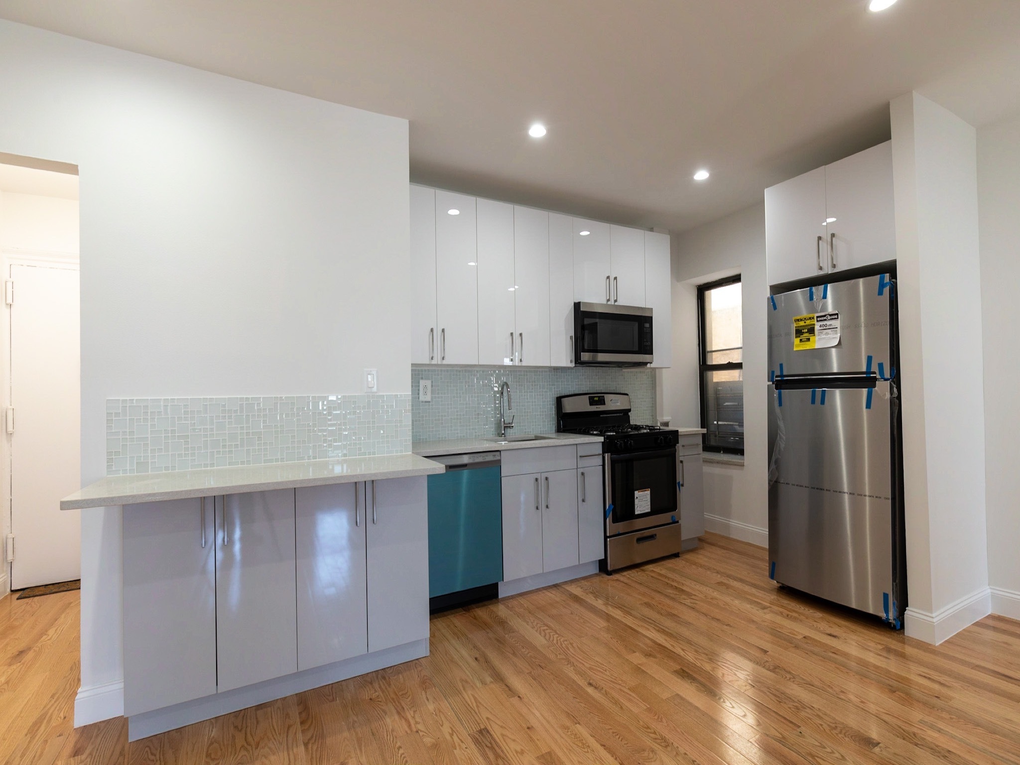 160 Beach 117th Street, Unit 1K Queens, NY 11694 - Photo 2 of 11