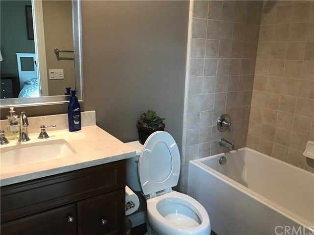 184 Compass Irvine, CA 92618 - Photo 4 of 42