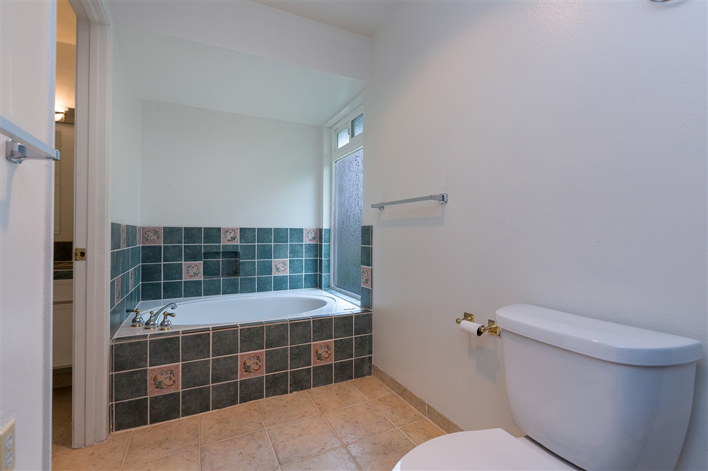 3336 Golfcrest Drive Oceanside, CA 92056 - Photo 19 of 25