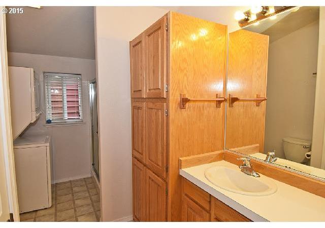 14426 Northwest Larson Road, Unit 9 Portland, OR 97231 - Photo 8 of 16