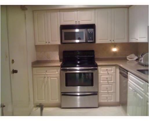 10185 Collins Avenue, Unit 318 Bal Harbour, FL 33154 - Photo 4 of 7