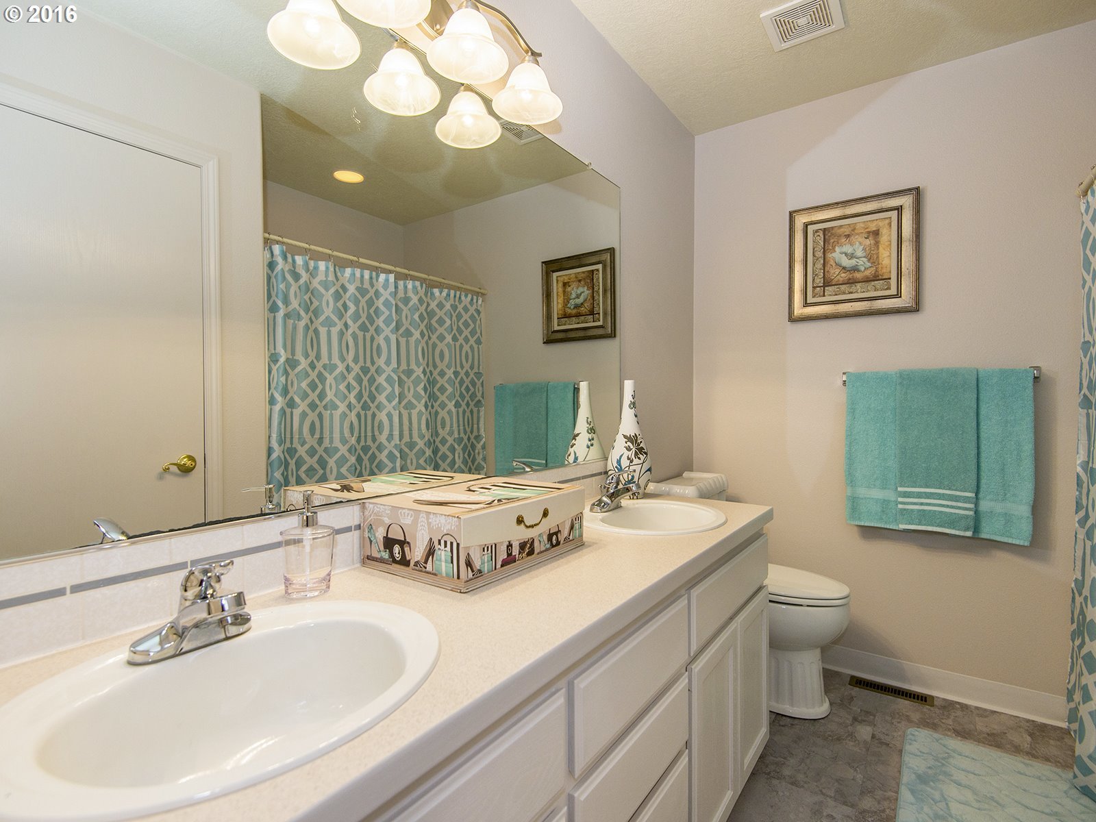 4227 Southeast Anderegg Loop Portland, OR 97236 - Photo 21 of 26 Gallery Image 21