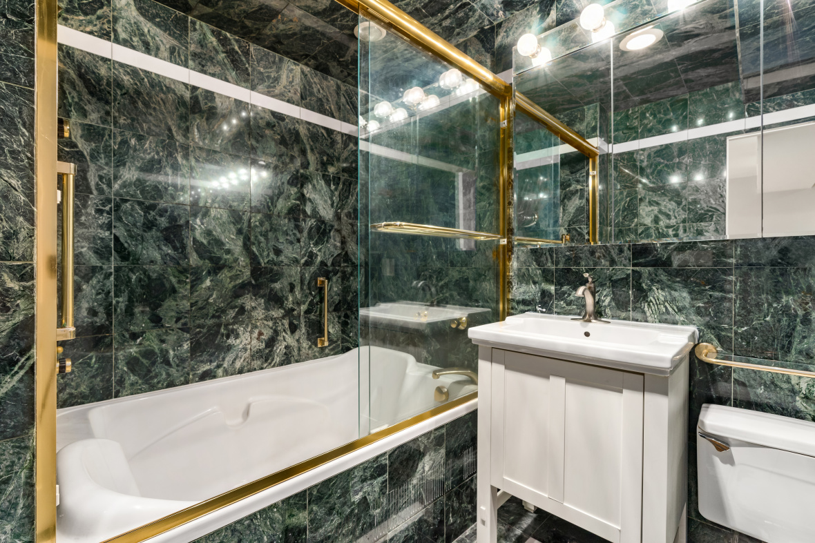 485 West 22nd Street, Unit GARDEN Manhattan, NY 10011 - Photo 8 of 9