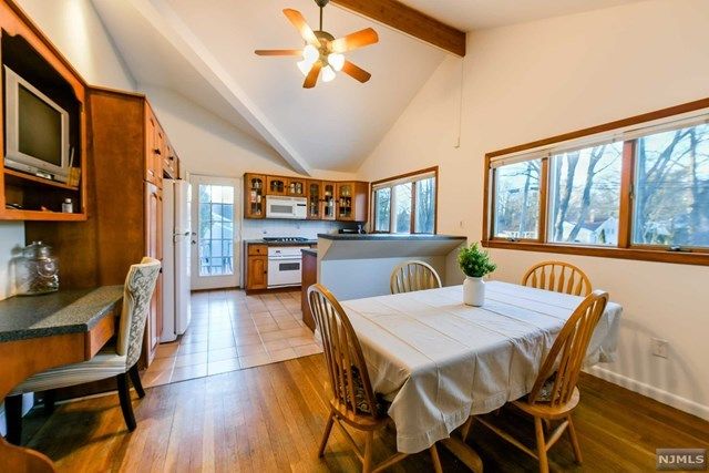 565 Sylvan Road River Vale, NJ 07675 - Photo 4 of 21 Gallery Image 4