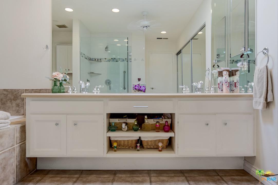 33 La Ronda Drive Rancho Mirage, CA 92270 - Photo 35 of 51