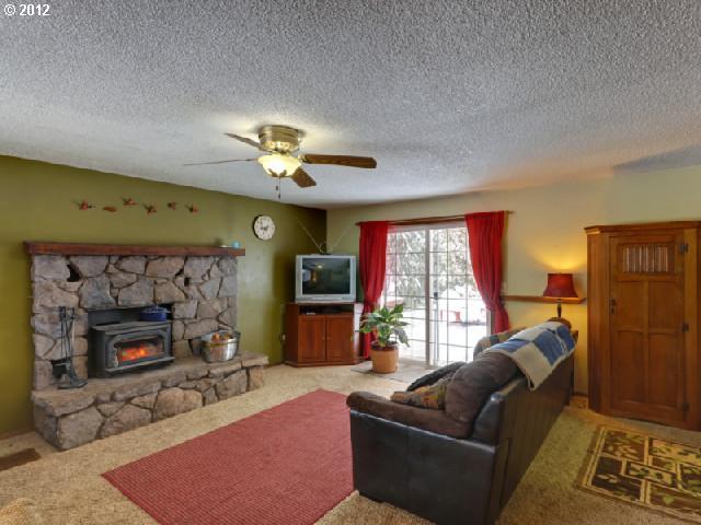101 Stevens Road Washougal, WA 98671 - Photo 2 of 16 Gallery Image 2