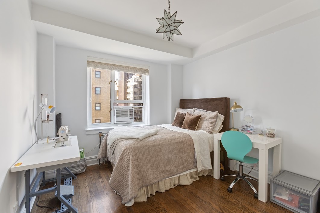 7 West 96th Street, Unit 9E Manhattan, NY 10025 - Photo 10 of 15