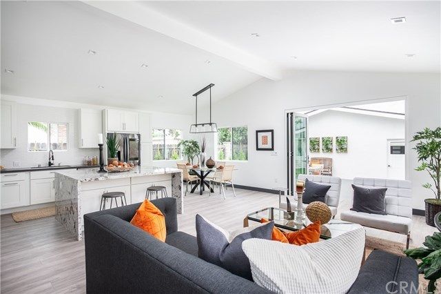 $1,535,000 | 338 East 19th Street, Costa Mesa, CA 92627