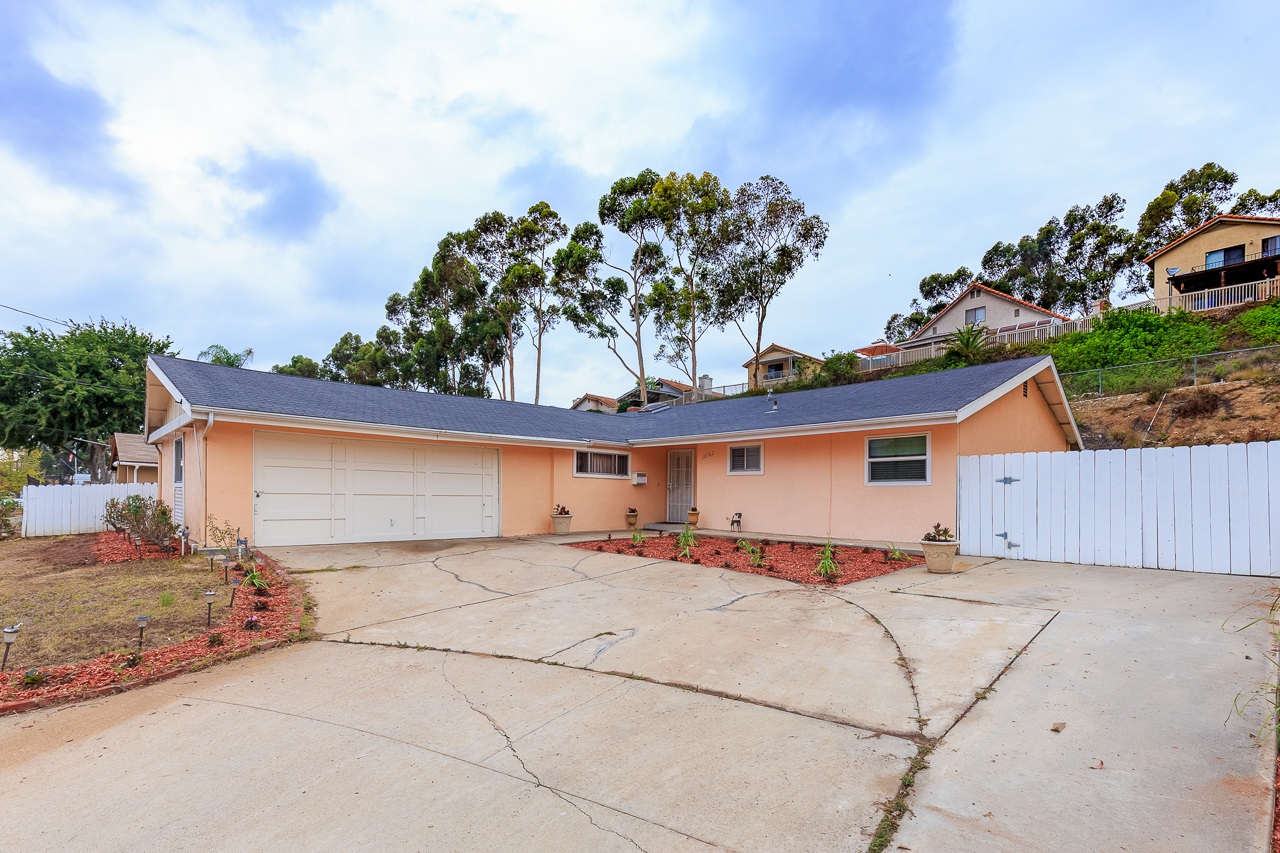 10362 Strawberry Lane Spring Valley, CA 91977 - Photo 2 of 23