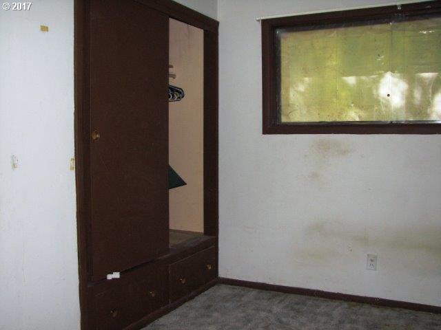 1393 Fisher Road Roseburg, OR 97471 - Photo 11 of 12 Gallery Image 11