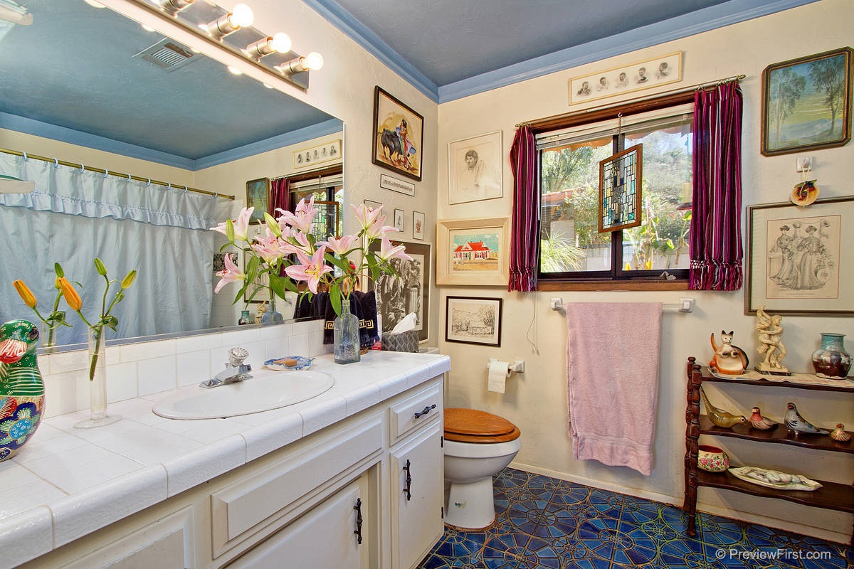 1018 Rainbow Crest Road Fallbrook, CA 92028 - Photo 8 of 17