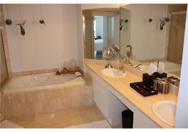 The Waterways Aventura, FL 33180 - Photo 13 of 25