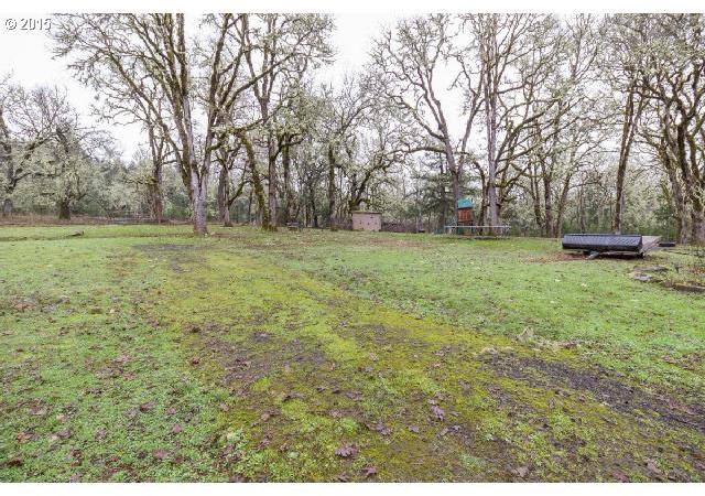 2137 Cole Road Oakland, OR 97462 - Photo 15 of 16 Gallery Image 15