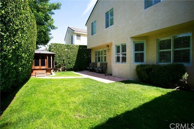 $990,000 | 285 Mesa Drive, Costa Mesa, CA 92627