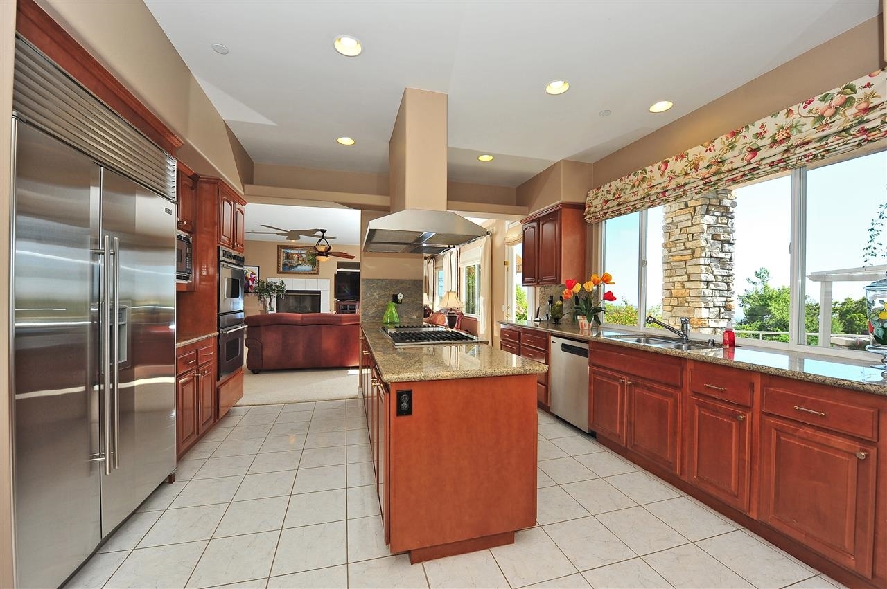 29190 Crystal Ridge Court Escondido, CA 92026 - Photo 15 of 25